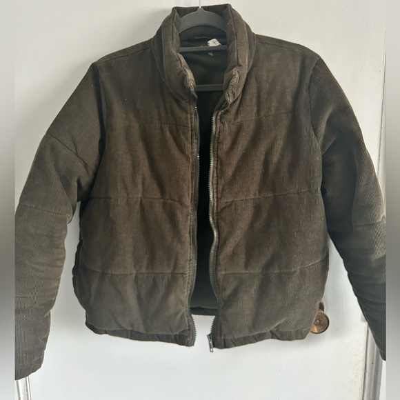 Brandy Melville Corduroy Puffer Jacket - Picture 3 of 7